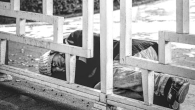 Raccolta indumenti per i senza dimora a Milano 2025