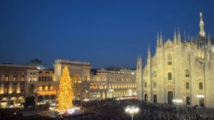 albero di Natale in Piazza Duomo