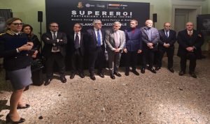 mostra fotografica Polizia di Stato Supereroi