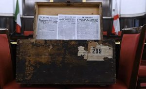 Manifesti e documenti prime elezioni milanesi