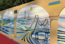 murale collettivo per l’Ucraina