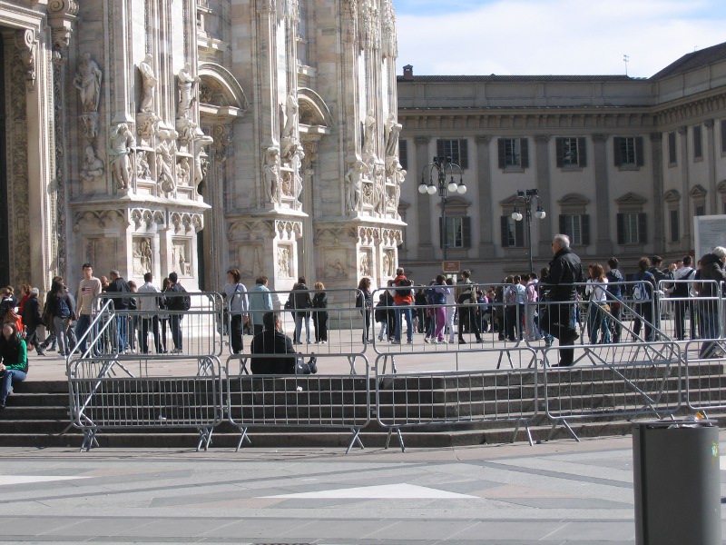 Gradinate_piazza_Duomo3